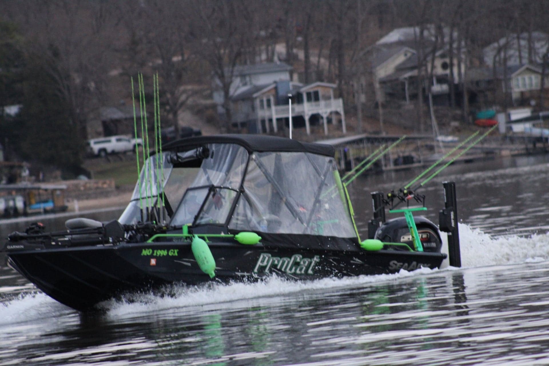 SeaArk ProCat running at speed on Lake of the Ozarks